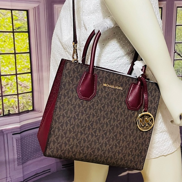 SOLD NWT Michael Kors Mercer Medium Logo and leather Accordian crossbody bag - Picture 11 of 11